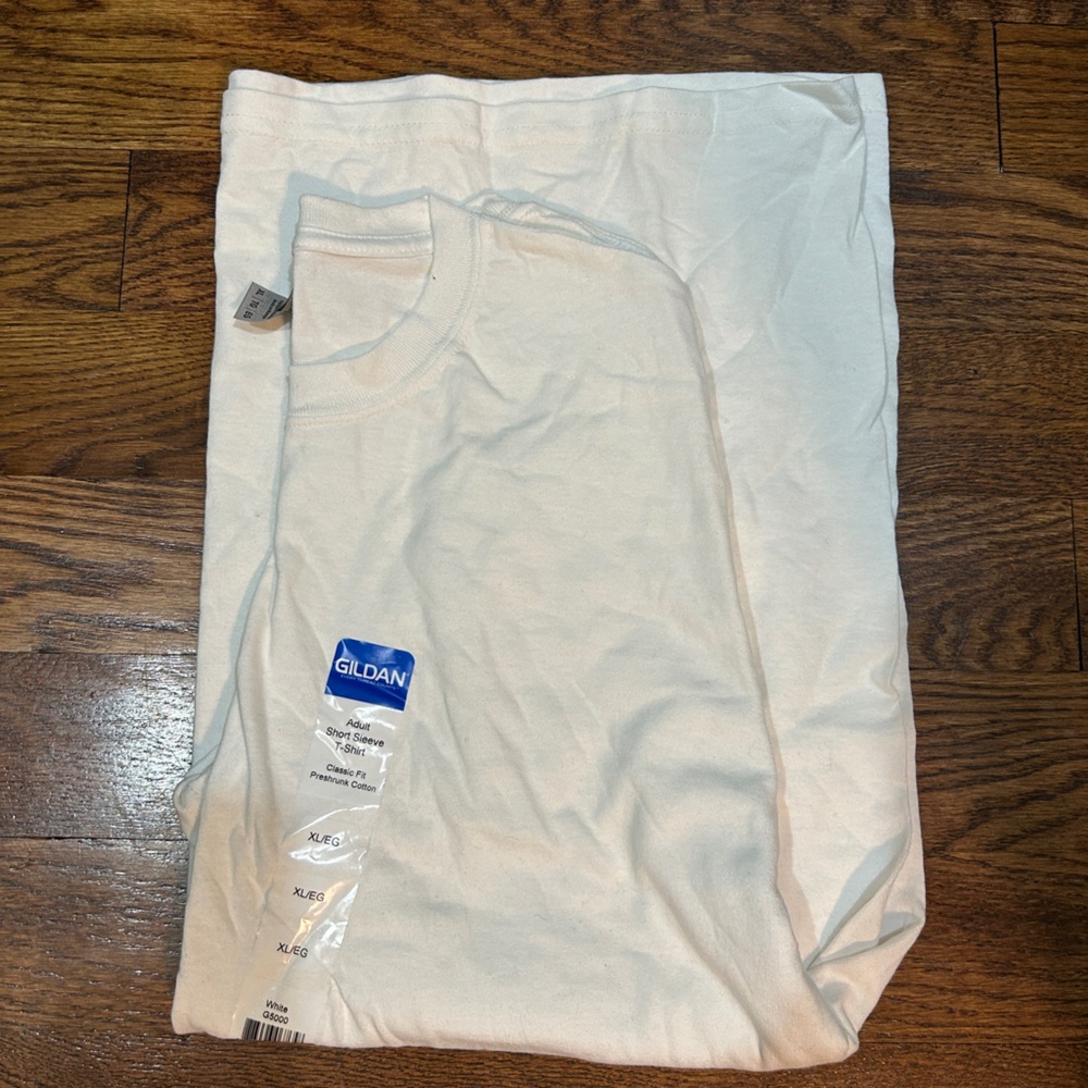 Gildan Classic White Short Sleeve T-Shirt